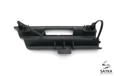 Abschlepphaken Abdeckung für Mercedes W201 190 Blende Vorne Links A2018800005